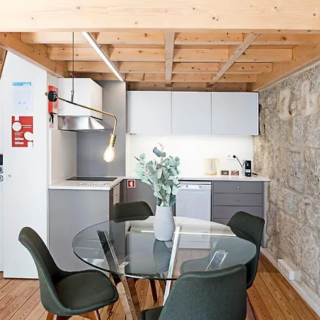 Lovelystay - Aurora Mezzanine Porto